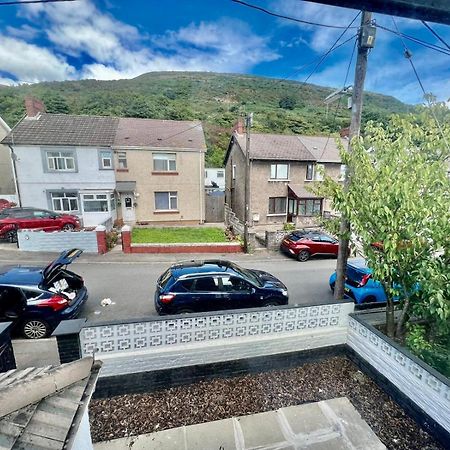 Executive 3 Bedroom Port Talbot Town Centre Margam Sleeps 7 외부 사진