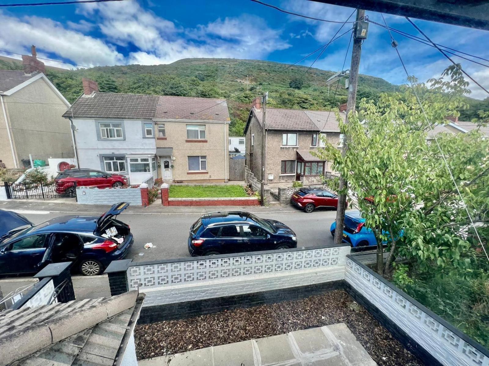 Executive 3 Bedroom Port Talbot Town Centre Margam Sleeps 7 외부 사진